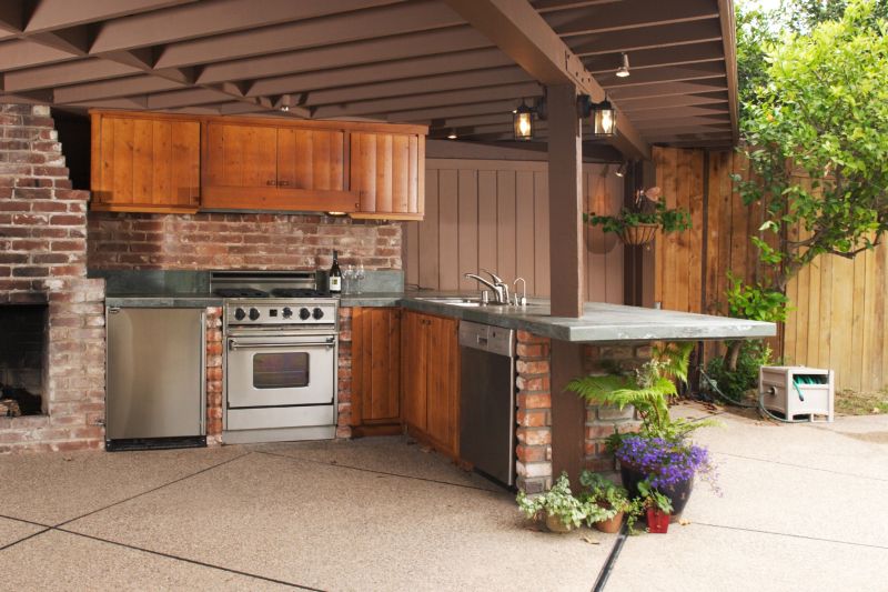 Outdoor Kitchen Construction in Pearland, TX